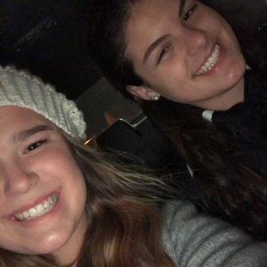 Meet your Posher, Raegan